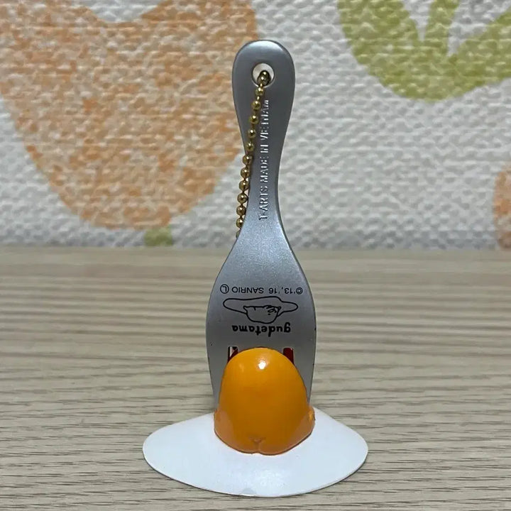 [BUNJANG] Gudetama Spoon Fork Mascot / 구데타마 스푼 포크 위 마스코트