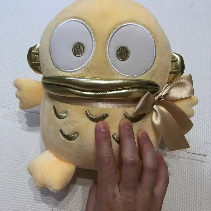 [BUNJANG] Sanrio Hangyodon Gold Medium Plush Doll 25cm / 산리오 한교동 골드 중형인형 25cm / 정품