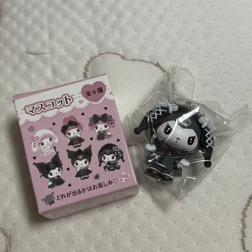 [BUNJANG] Sanrio Kuromi Merokuro Secret Gacha Figure Keyring (Sealed) / 산리오 쿠로미 메로쿠로 시크릿 가챠 피규어 키링 쿠로미 미개봉
