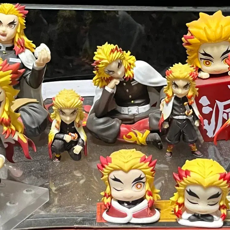 [BUNJANG] Kyojuro Rengoku Demon Slayer Figure Bundle / 귀멸의 칼날 렌고쿠 쿄쥬로 피규어 일괄로 판매합니다