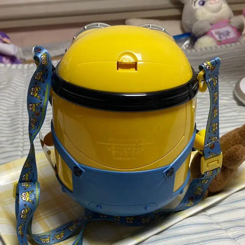 [BUNJANG] Minions Popcorn Bucket with Teddy Bear Figure / 미니언즈 팝콘 통 곰돌이 인형 포함 유니버셜