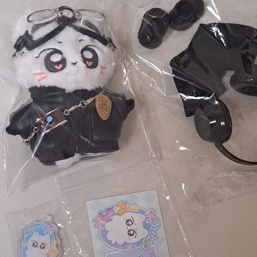 [BUNJANG] ENHYPEN Jungwon Cream One Doll Clothing Glasses Bundle Set / 엔하이픈 정원 인형 크림원 키링 특정 옷 안경 등 포함