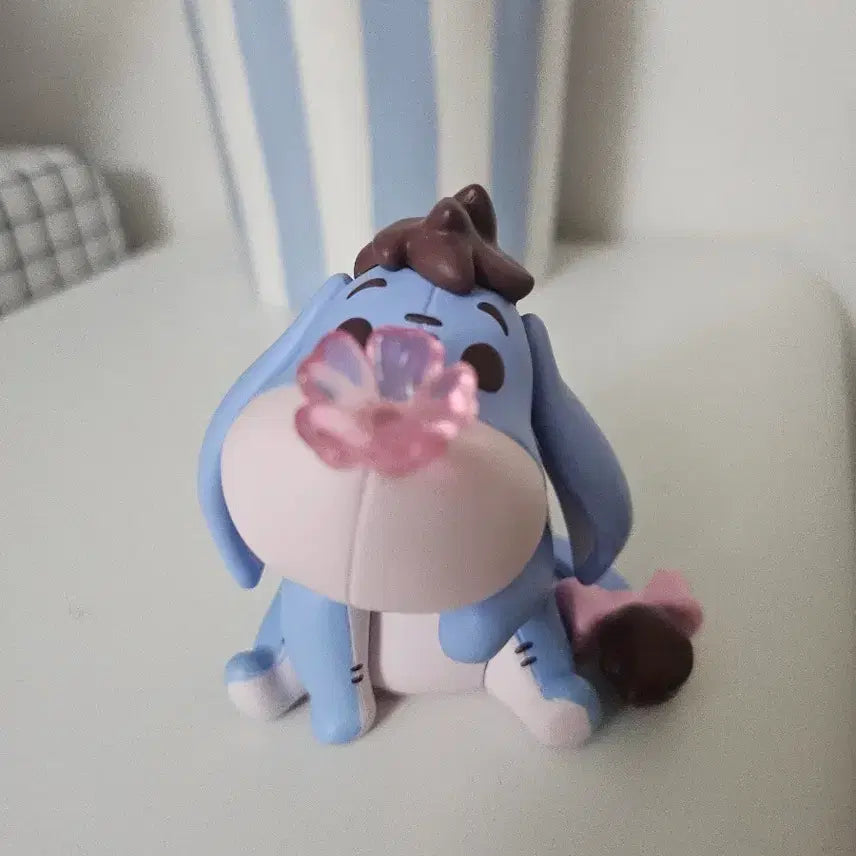 [BUNJANG] Miniso Winnie the Pooh Cherry Blossom Eeyore Figure / 미니소 곰돌이푸 벚꽃시즌 피규어(이요르)
