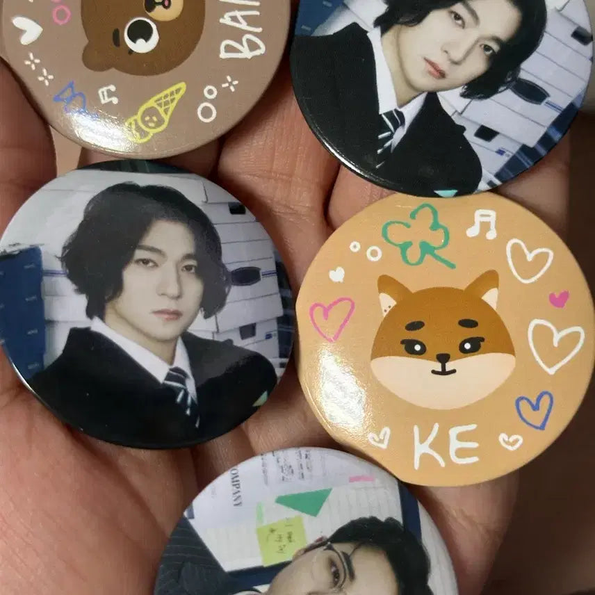[BUNJANG] Day6 Fan Meeting MD Pin Button Badge Set / 데이식스 뱃지 캔뱃지 핀버튼 팬미팅 엠디