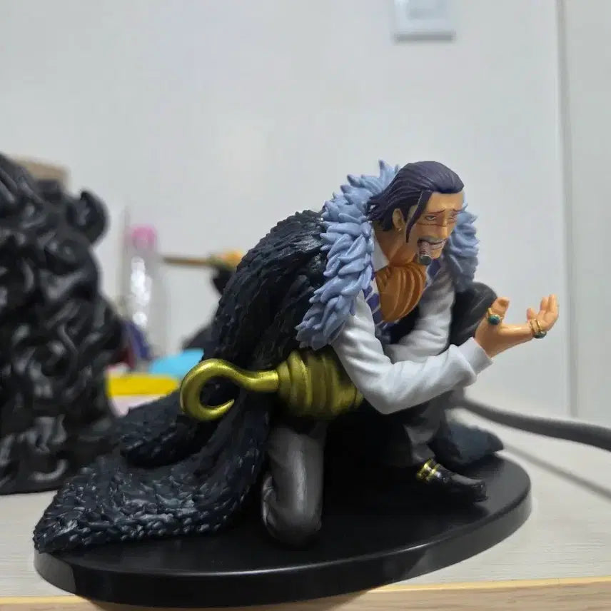 [BUNJANG] One Piece Crocodile Figure / 원피스 크로커다일 피규어