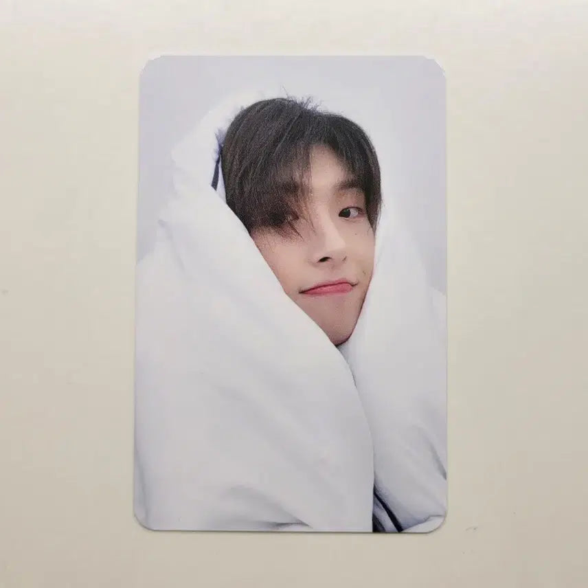 [BUNJANG] ATEEZ Mingi Golden Hour 2 Photocard / 에이티즈 민기 골든 아워 2 포토카드 이불