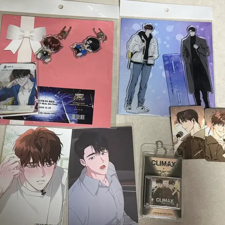 [BUNJANG] Disrupt Lab Mofun Goods Set Acrylic Photocard Bundle Set / 디스러브 모펀 굿즈세트 아크릴 포카 일괄