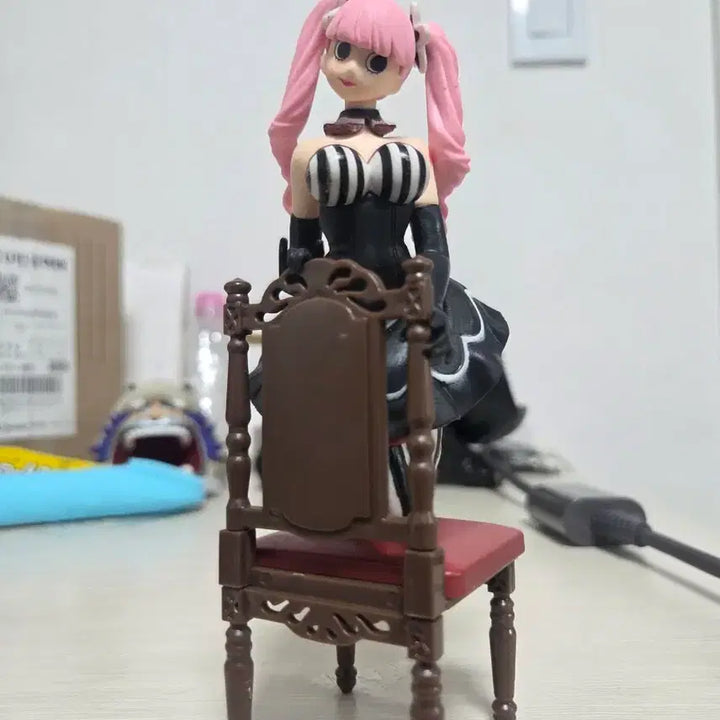 [BUNJANG] Perona Figure / 원피스 페로나 피규어