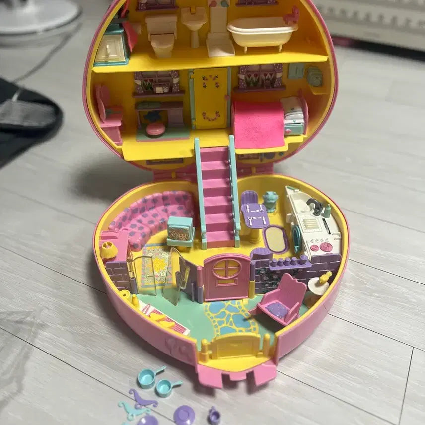 [BUNJANG] 1992 Polly Pocket Lucy Rocket Playset / 대형 폴리포켓 루시로켓 집기류 포함