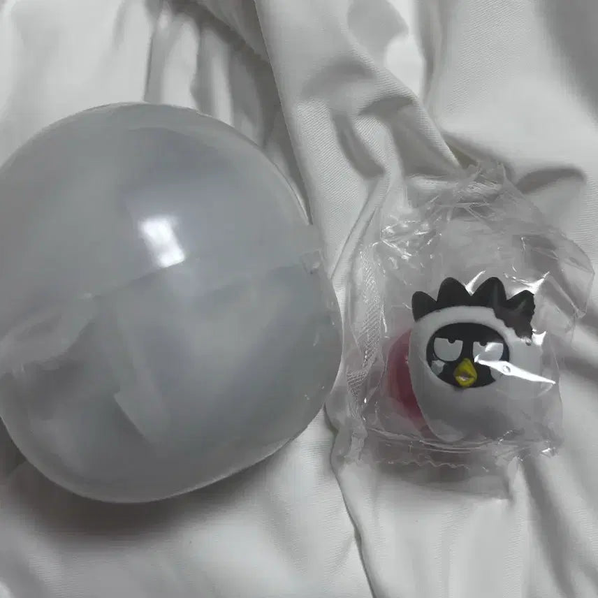 [BUNJANG] Sanrio Badtz-Maru Gacha Figure / 산리오 배드바츠마루 가챠