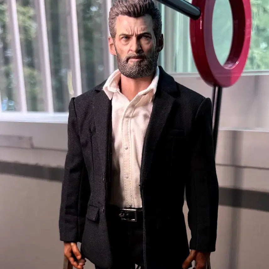 [BUNJANG] Logan Artist Bespoke Logan Sculpted &amp; Painted Figure / (핫토이X) (예림도색) 로건 작가작