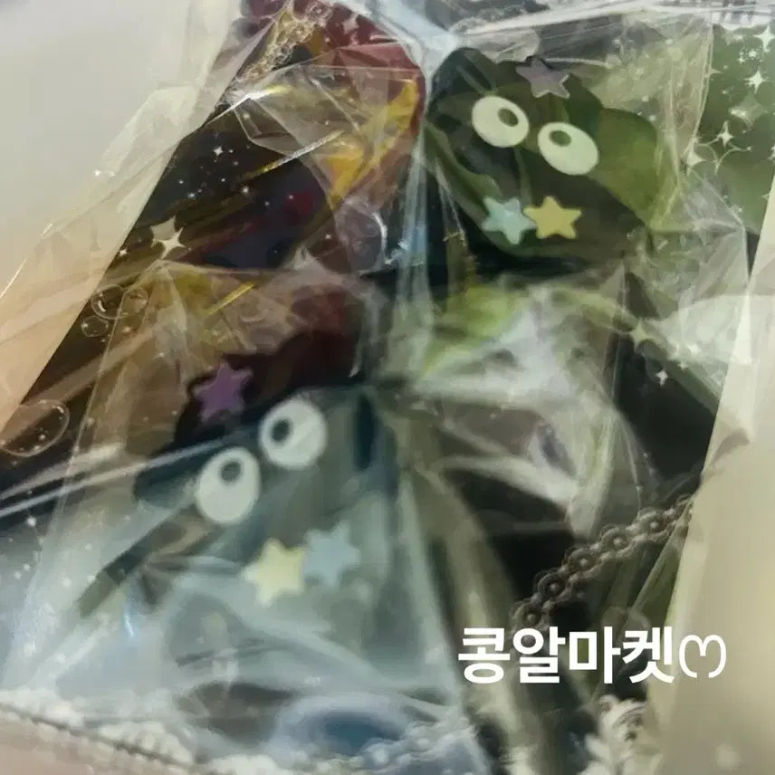 [BUNJANG] Byulsatang Gumdengi Mini Hair Claw Clip / 별사탕 검댕이 미니 집게핀 헤어 집게핀