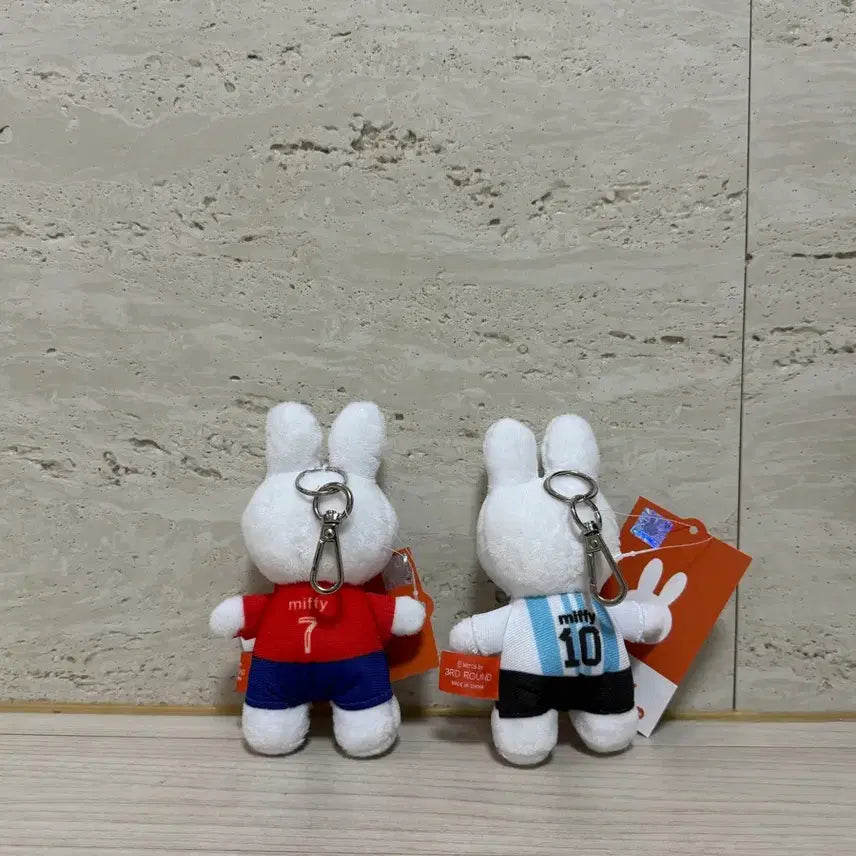 [BUNJANG] Miffy South Korea Argentina Uniform Doll Keychain Set / [일괄] 미피 대한민국 아르헨티나 유니폼 인형 키링 세트