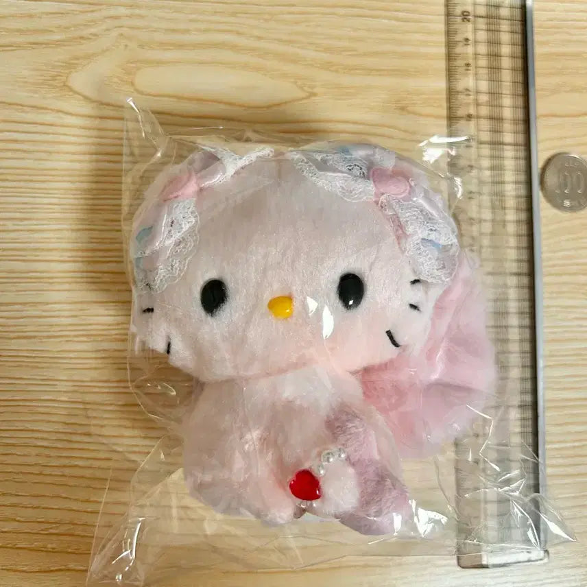 [BUNJANG] Sanrio Hello Kitty Honey Cute Heisei Fluffy Mascot Plush / 산리오 챠미키티 허니큐트 헤이세이 푹신푹신 마스코트 인형 판매