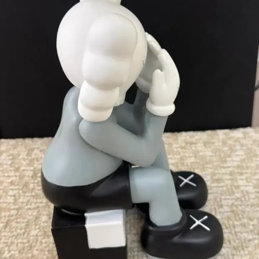 [BUNJANG] KAWS Companion Figure Replica / 카우스 컴패니언 피규어
