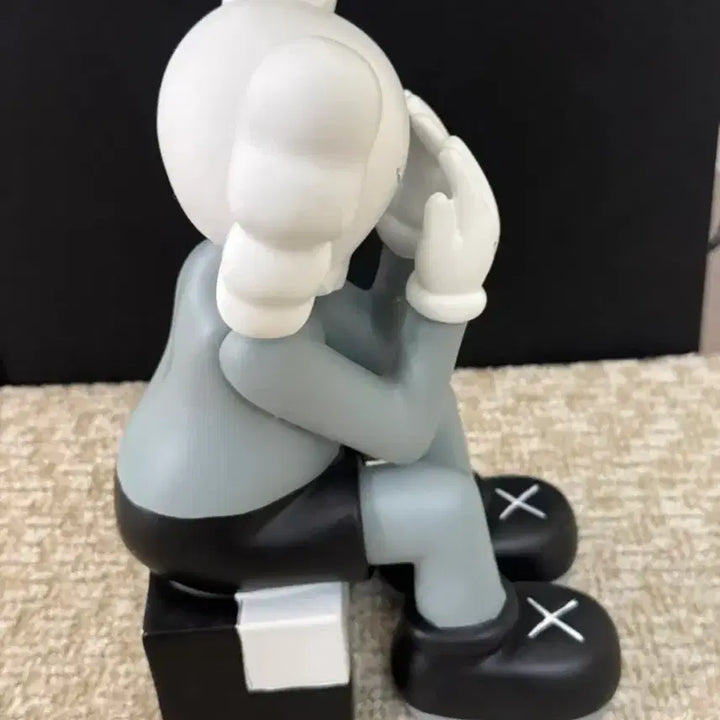 [BUNJANG] KAWS Companion Figure Replica / 카우스 컴패니언 피규어
