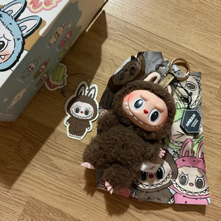 [BUNJANG] Labubu Bam Cocoa Secret Doll / 정품)라부부 밤코코아 시크릿