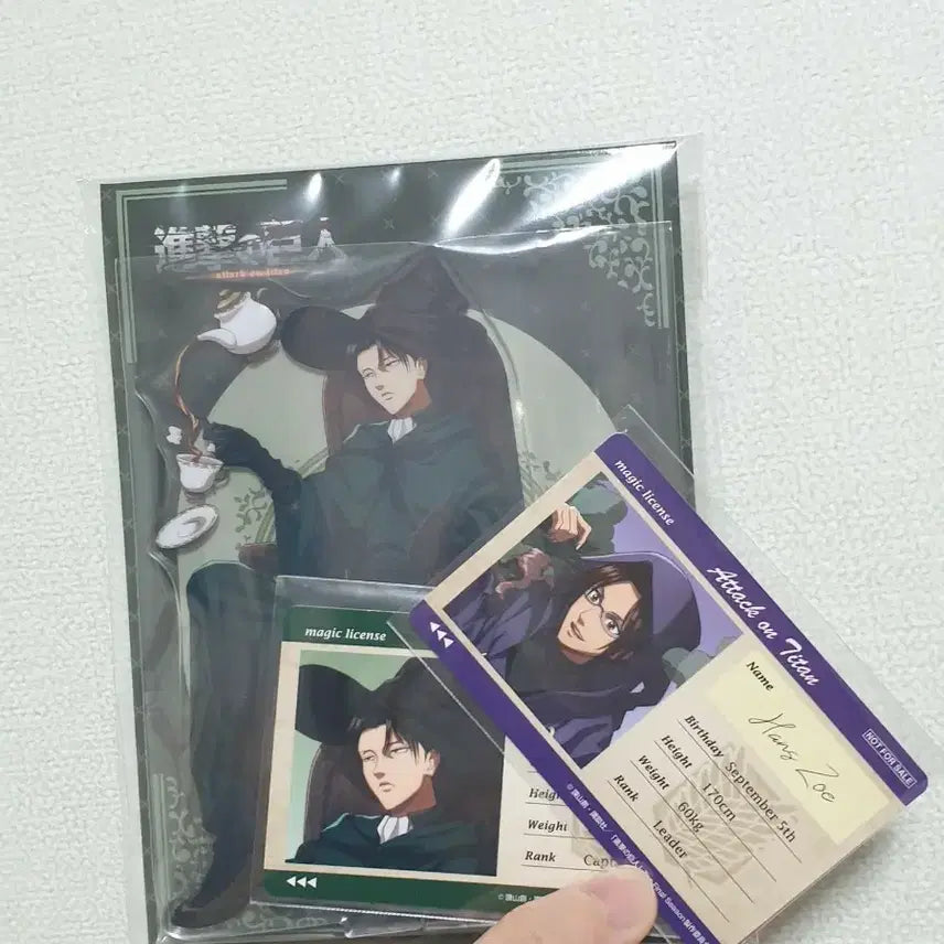 [BUNJANG] Attack on Titan Levi Wizard Acrylic Stand (Sealed) with Bonus / 진격거 진격의 거인 리바이 마법사 아크릴(미개봉)+특전 포함