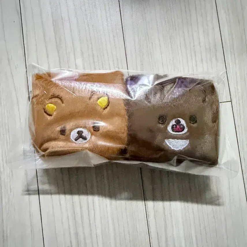[BUNJANG] Rilakkuma &amp; Kogumaychan Mini Pouch, Airpods Case, Keyring Bundle Set / [일괄] 리락쿠마 차이로이코구마 미니 파우치 에어팟 케이스 키링 세트