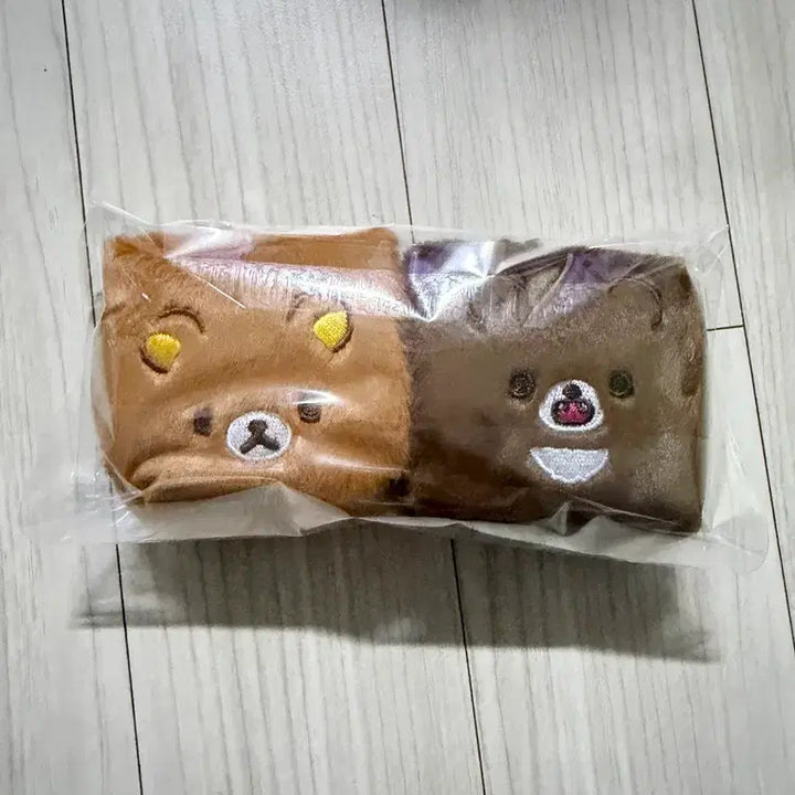 [BUNJANG] Rilakkuma &amp; Kogumaychan Mini Pouch, Airpods Case, Keyring Bundle Set / [일괄] 리락쿠마 차이로이코구마 미니 파우치 에어팟 케이스 키링 세트
