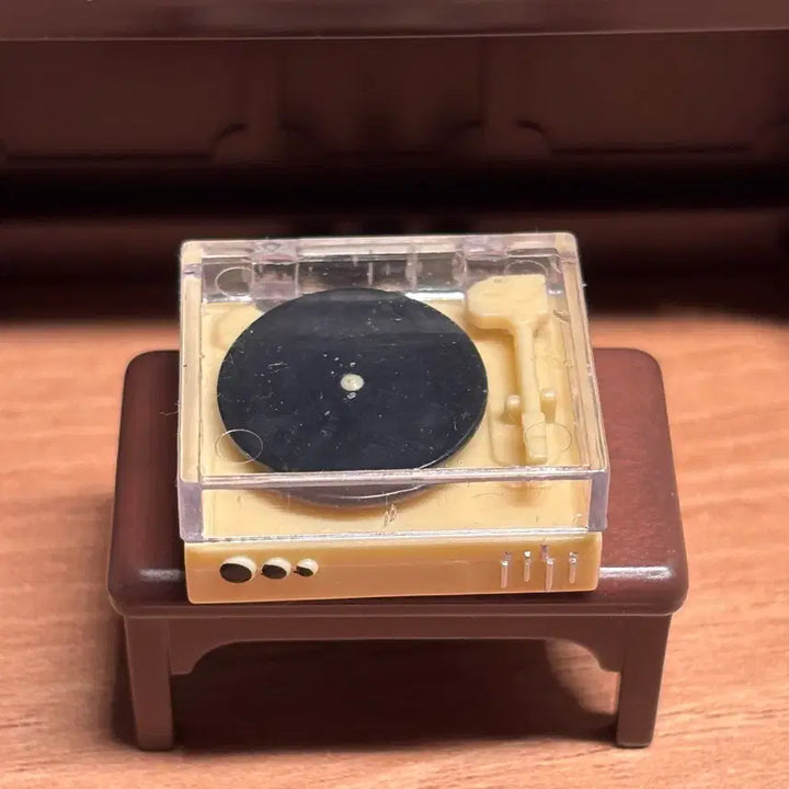 [BUNJANG] Retro Turntable Miniature Yellow / 레트로 턴테이블 미니어처 옐로우