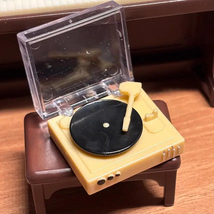 [BUNJANG] Retro Turntable Miniature Yellow / 레트로 턴테이블 미니어처 옐로우