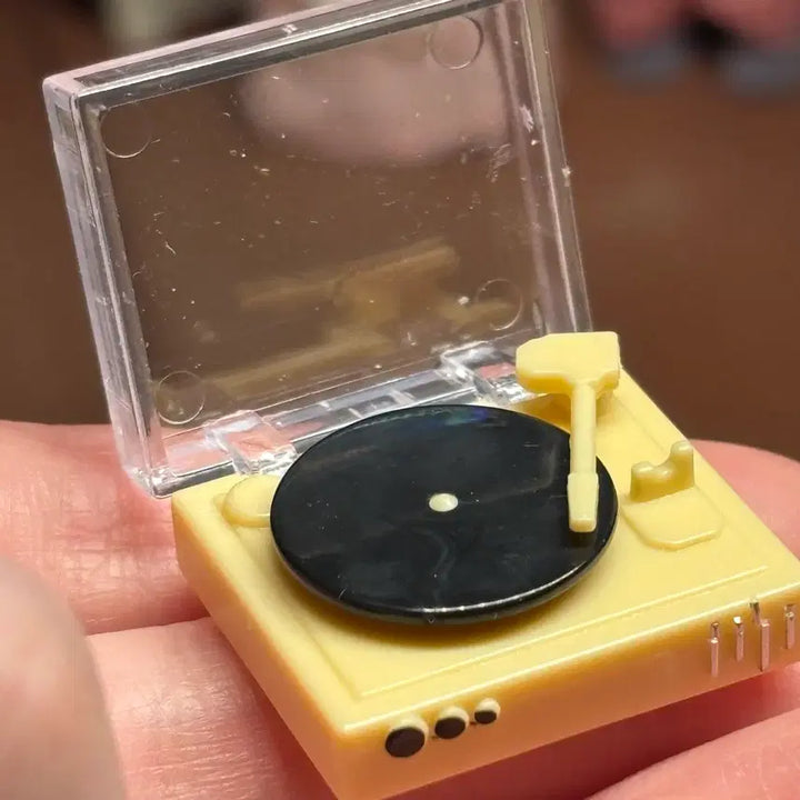 [BUNJANG] Retro Turntable Miniature Yellow / 레트로 턴테이블 미니어처 옐로우