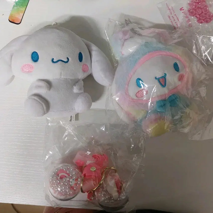 [BUNJANG] Cinnamoroll Doll &amp; Keyring Bundle Set / 일괄) 시나모롤 인형 + 키링