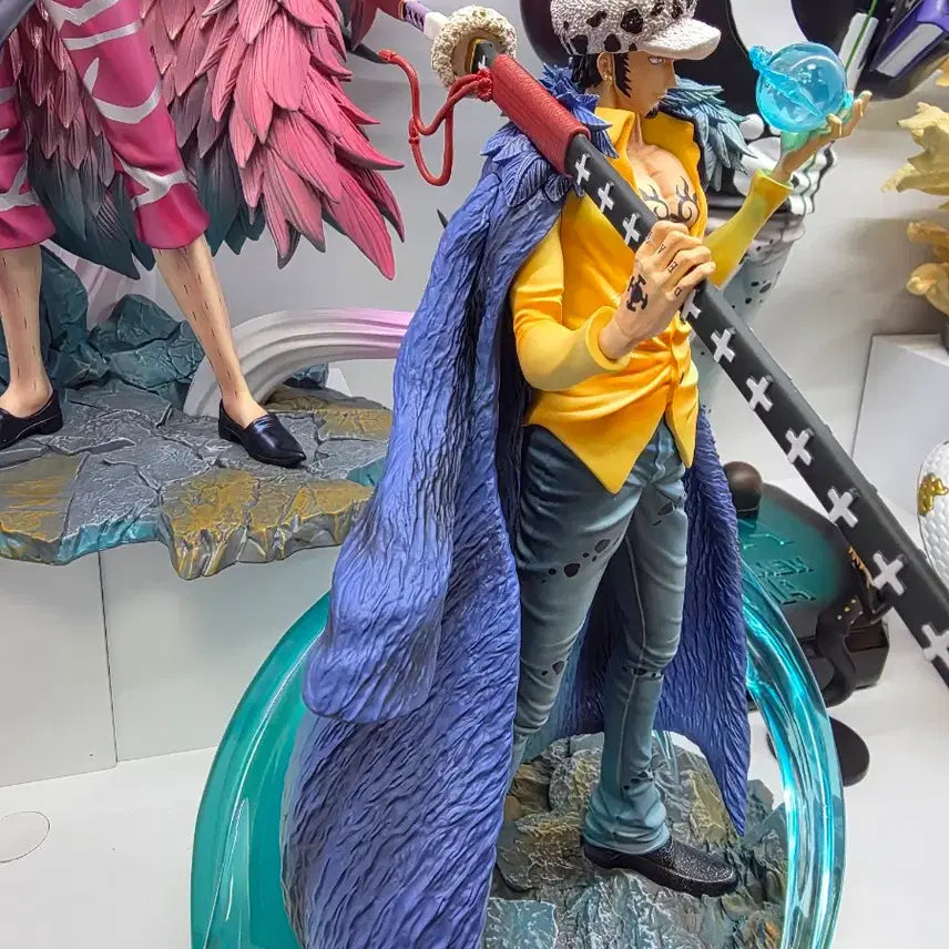 [BUNJANG] One Piece Trafalgar Law Resin Figure - Deluxe Version / 원피스 레진 피규어 AS 로우 고급버전 팝니다