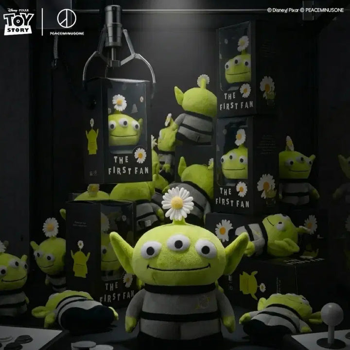 [BUNJANG] PEACEMINUSONE x Toy Story The First Toy Alien Doll (Sealed) / 피스마이너스원 x 토이스토리 더 퍼스트 팬 알린 인형 미개봉 새제품