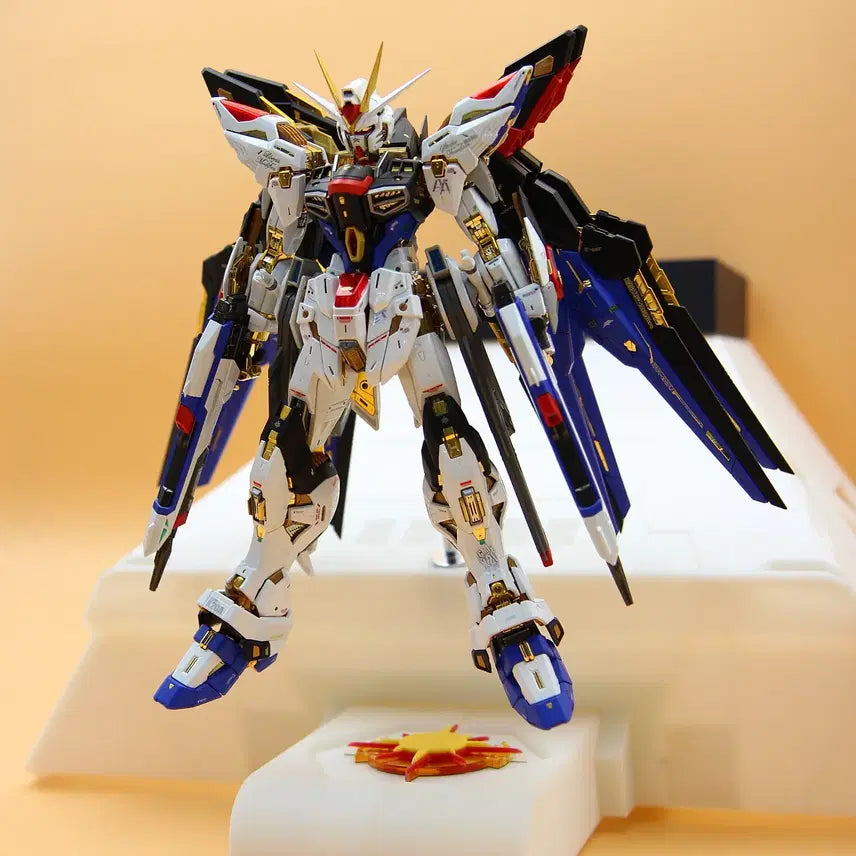 [BUNJANG] MGEX Strike Freedom Titanium Finish Coated Painted Completed Model / [MGEX] 스트라이크 프리덤 티타늄피니쉬 코팅/도색 완성작