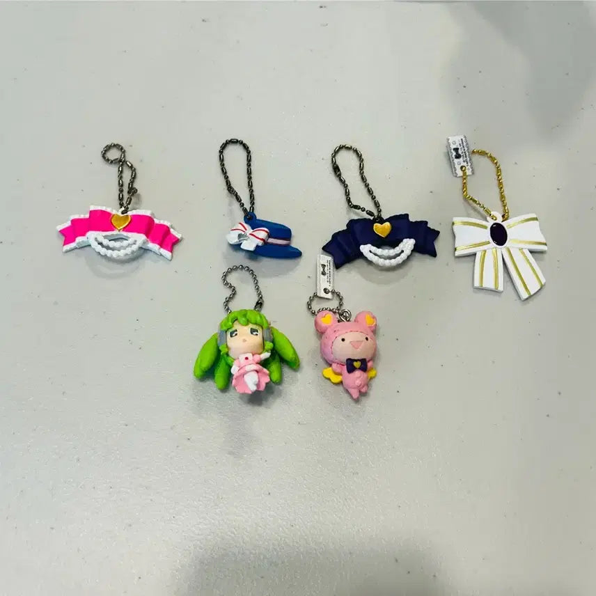 [BUNJANG] PriPara Classic Figure Gacha Keychains Paruru, Gomtaengi Bundle Set / 프리파라 고전 피규어 가챠 키링 파루루 곰탱이 일괄판매