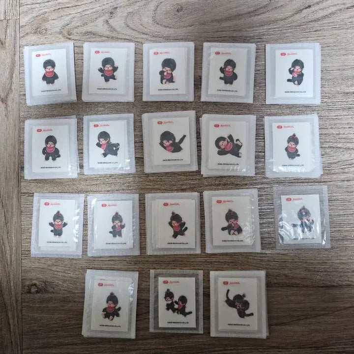 [BUNJANG] Monchhichi Mini-Album Stickers (Wafer) / 몬치치띠부씰(웨하스)판매