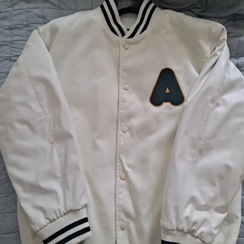 [BUNJANG] Aimyon Searchlight Baseball Jacket / 아이묭 Searchlight 야구점퍼