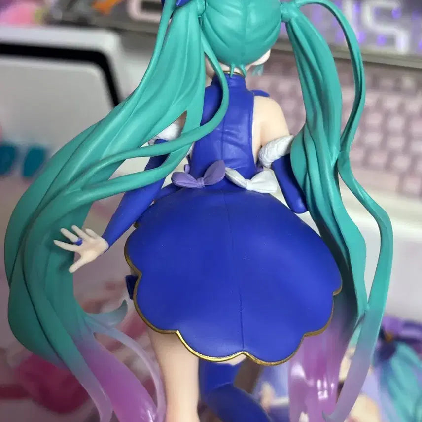 [BUNJANG] Hatsune Miku 3rd Season Winter Figure / 박스ㅇ/하츠네 미쿠 3rd season winter 윈터 겨울 피규어