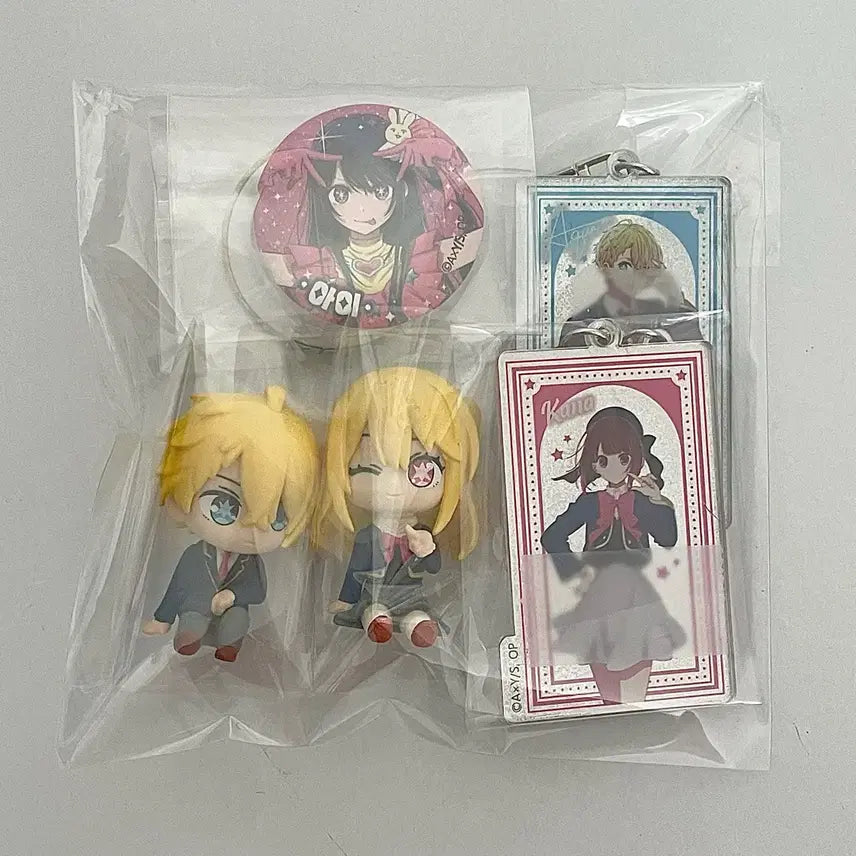 [BUNJANG] Oshi no Ko Gacha Figure, Keyring, and Badge Set / 최애의아이 굿즈 세트 가챠 피규어 키링 뱃지