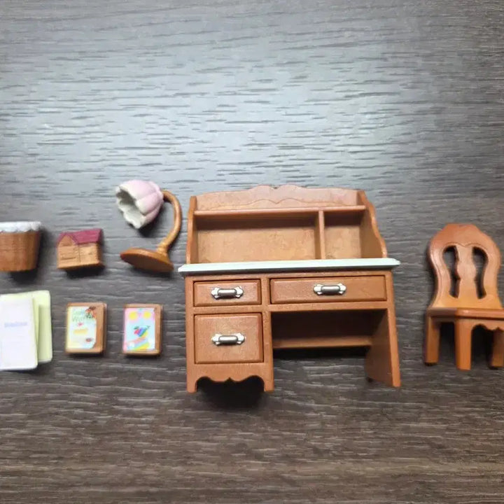 [BUNJANG] Sylvanian Families Study Desk Set / 단종) 실바니안 공부책상 세트