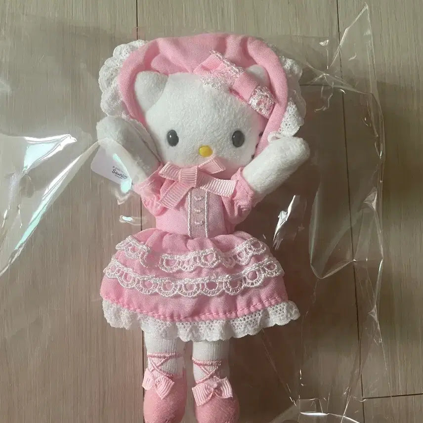 [BUNJANG] Sanrio Long Leg Kitty Closet Plush / 새상품)산리오 롱다리키티 클로젯