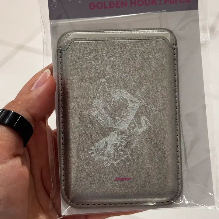 [BUNJANG] ATEEZ Magnetic Card Case Golden Hour Part 5 San Photocard / 에이티즈 마그네틱 카드 케이스 골든아워 5부 산 포카