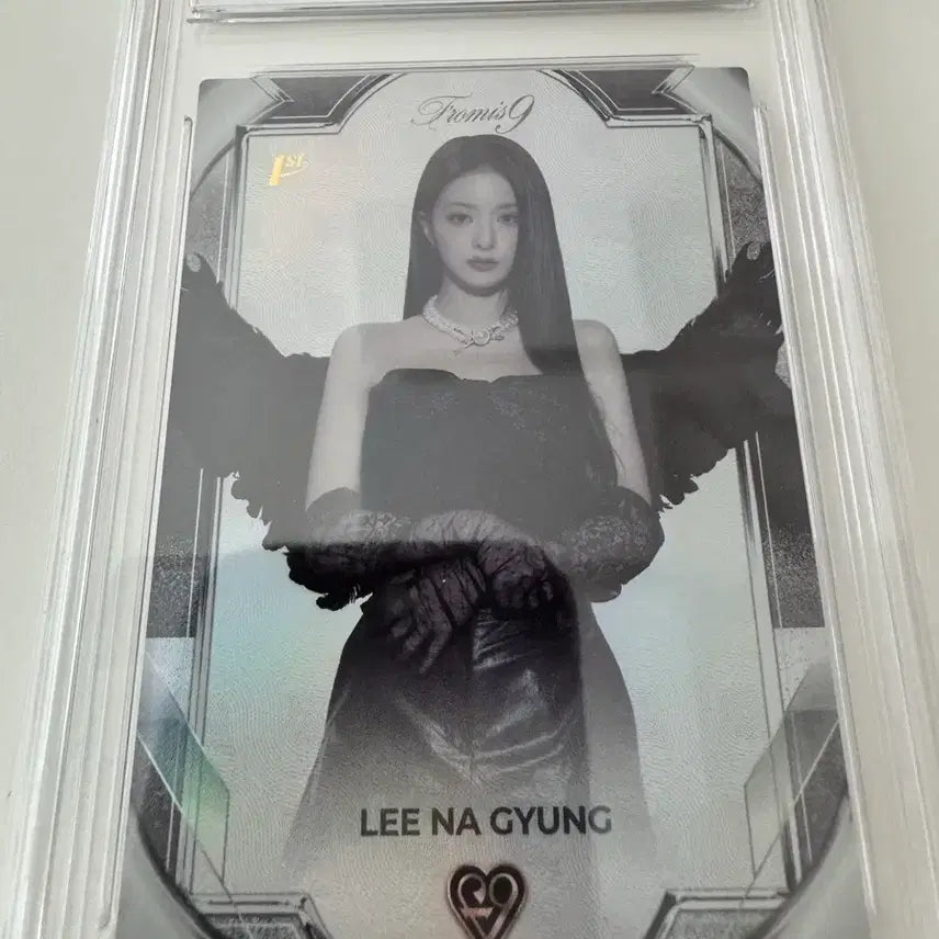 [BUNJANG] TERECA fromis_9 Limited Black Nakyung Photocard / 테레카 프로미스나인 리미티드 블랙 이나경