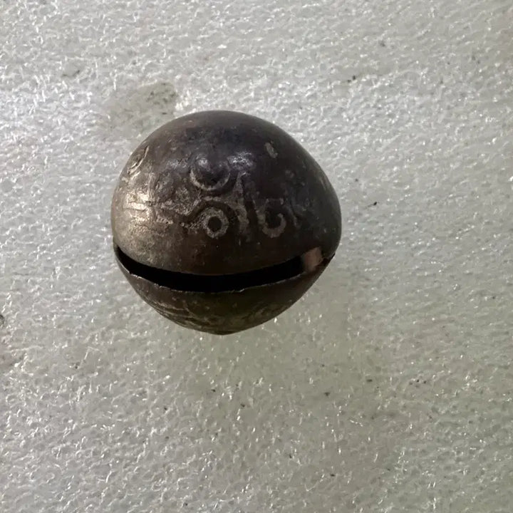 [BUNJANG] Qing Dynasty Bronze Bell (Damaged) / 진품  청나라시대 동방울(파손)(운송시간13일)