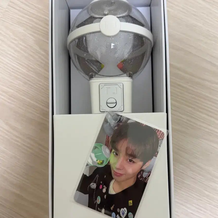 [BUNJANG] Park Jihoon Bbongbong Lightstick (Photocard Included) / 박지훈 뽑뽕 판매(포카포함)