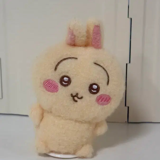 [BUNJANG] Usagi Pittarest Fuwa Fuwa Plush / 먼작귀 우사기 피타레스토 후와후와