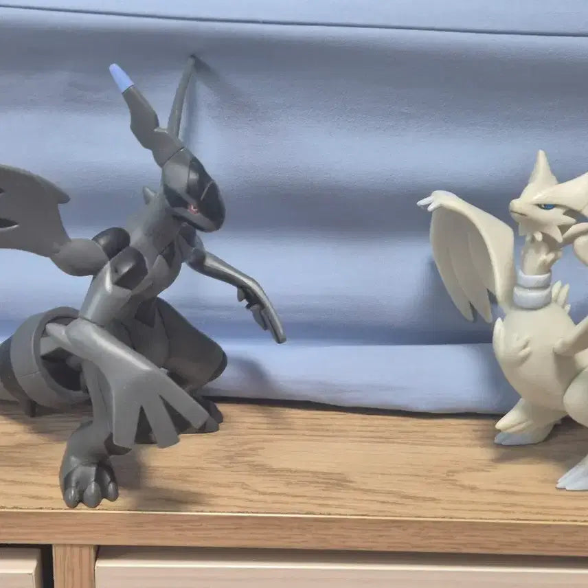 [BUNJANG] Pokemon Zekrom Reshiram Big Sofubi Figure Bundle Set / 포켓몬스터 제크로무 레시라무 피규어