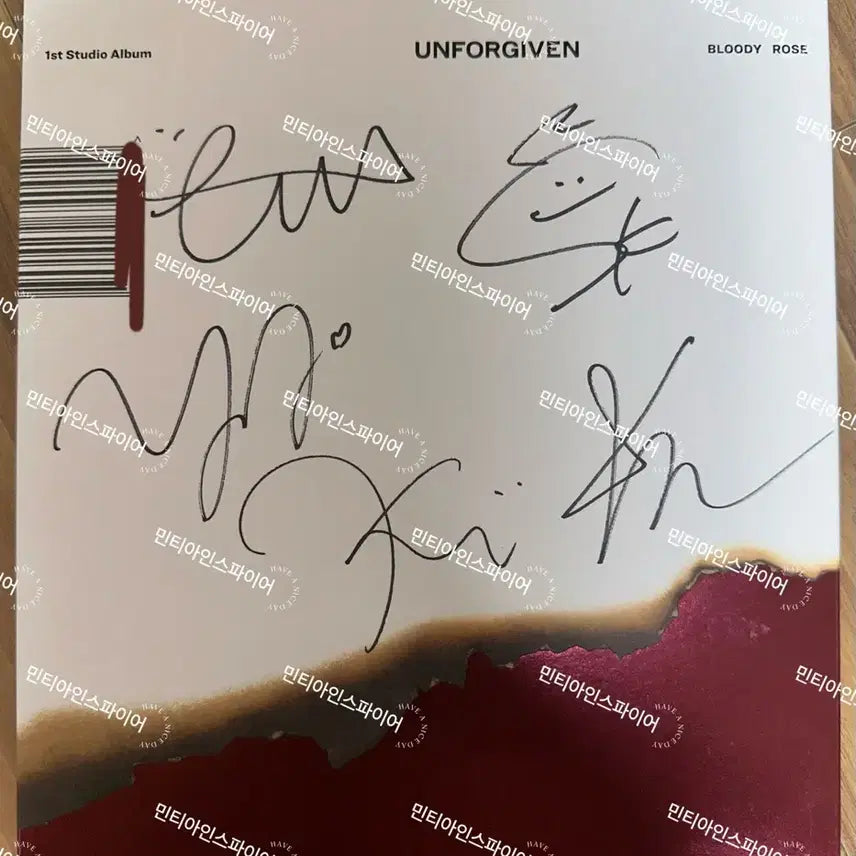 [BUNJANG] LE SSERAFIM UNFORGIVEN Signed Album / 비매) 르세라핌 UNFORGIVEN3 언포기븐 싸인 앨범3