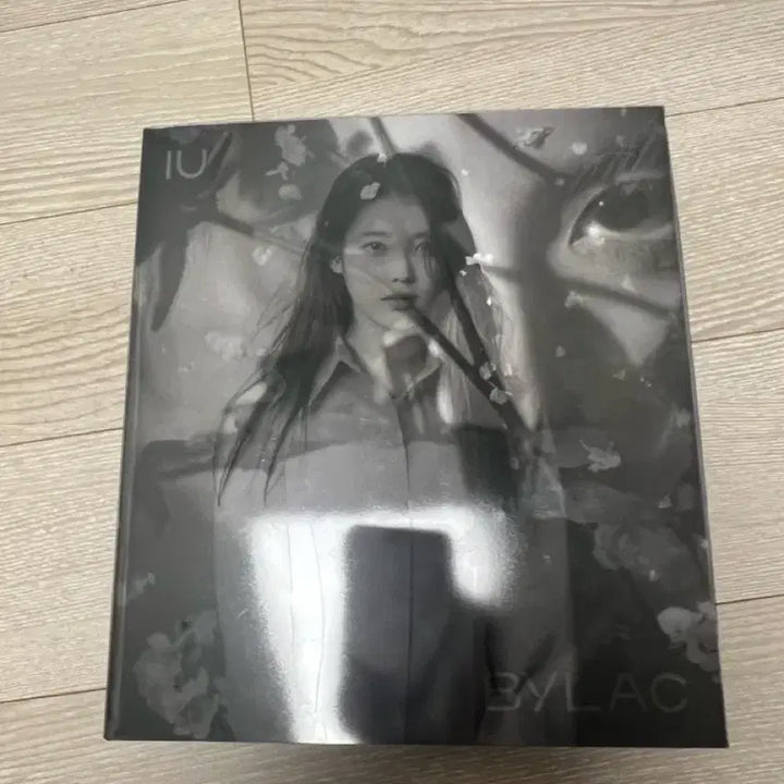 [BUNJANG] IU Love Poem 5th Album LILAC / 아이유 라일락 5집 앨범 LILAC 팝니다!