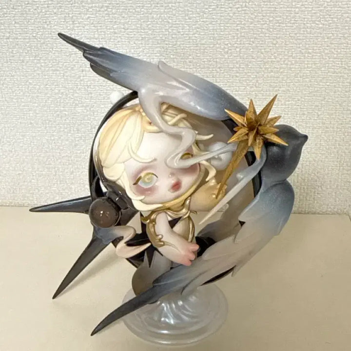 [BUNJANG] Skullpanda "Degree and Latitude of Light" Figure / 스컬판다(라이트의 경도와 위도)