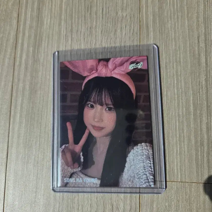 [BUNJANG] from9 fromis_9 Song Hayoung Limited Edition 99 Selfie Photocard / 테레카 프로미스나인 99한정 송하영 셀피 카드