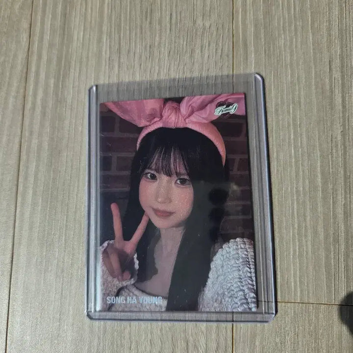 [BUNJANG] from9 fromis_9 Song Hayoung Limited Edition 99 Selfie Photocard / 테레카 프로미스나인 99한정 송하영 셀피 카드