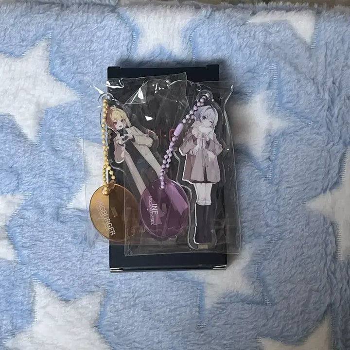 [BUNJANG] Isekai Idol Doojim Acrylic Keyring Stand Ain Jingburger Set A / 이세계아이돌 두찜 아크릴 키링 스텐드 아이네 징버거 A세트 판매